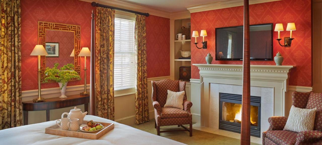 Green Mountain Inn Стоу Экстерьер фото
