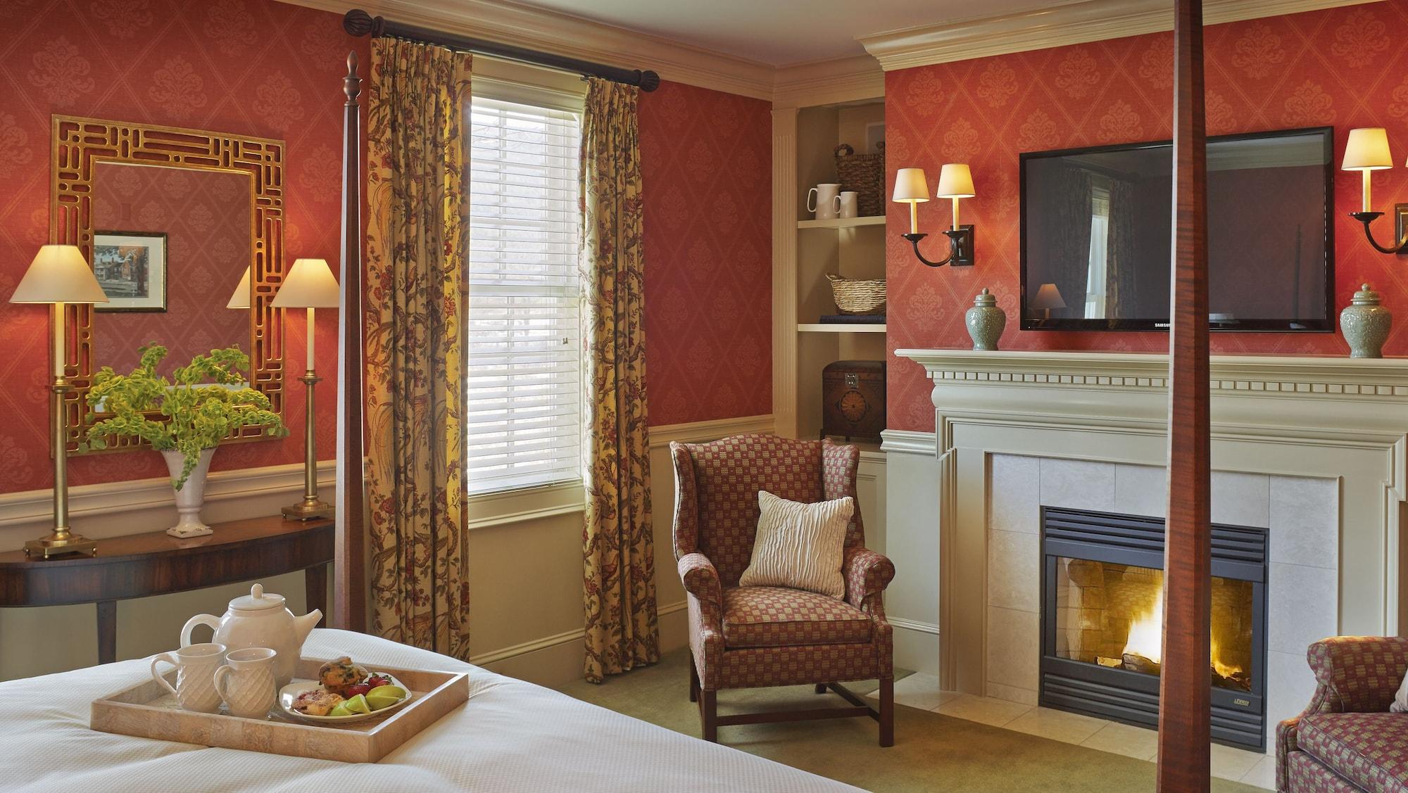 Green Mountain Inn Стоу Экстерьер фото