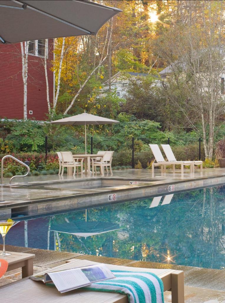 Green Mountain Inn Стоу Экстерьер фото